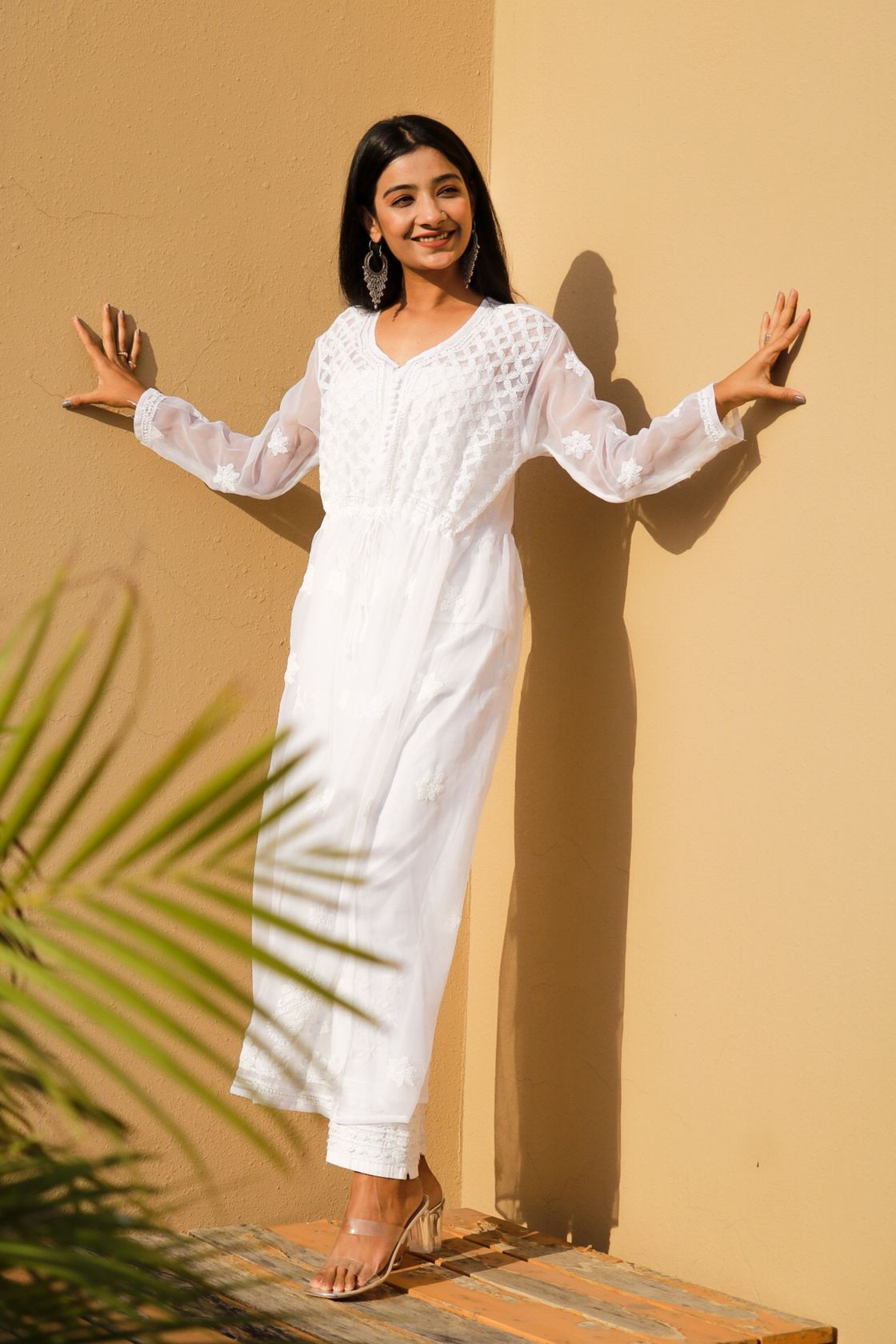 Meera Lucknowi Chikankari Kurti